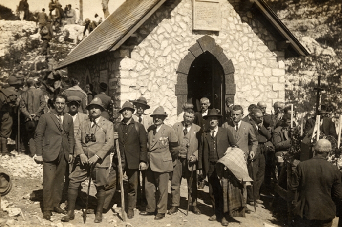 1927 Inaugurazione Chiesetta del Lozze