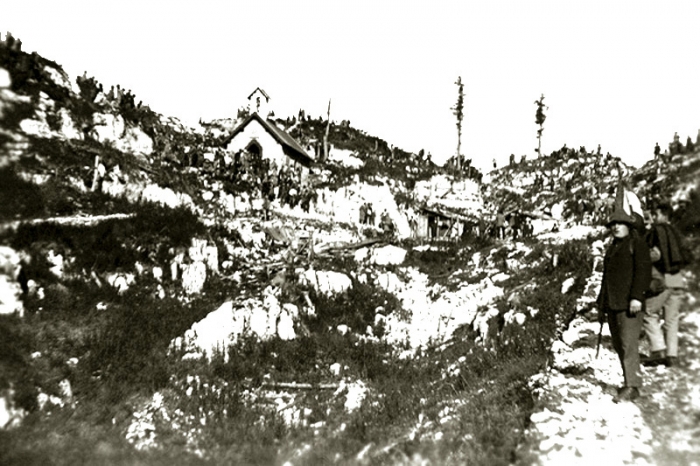 1927 Inaugurazione Chiesetta del Lozze
